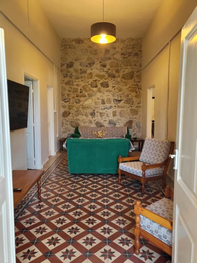 Theplatres.Nest Villa Kültér fotó