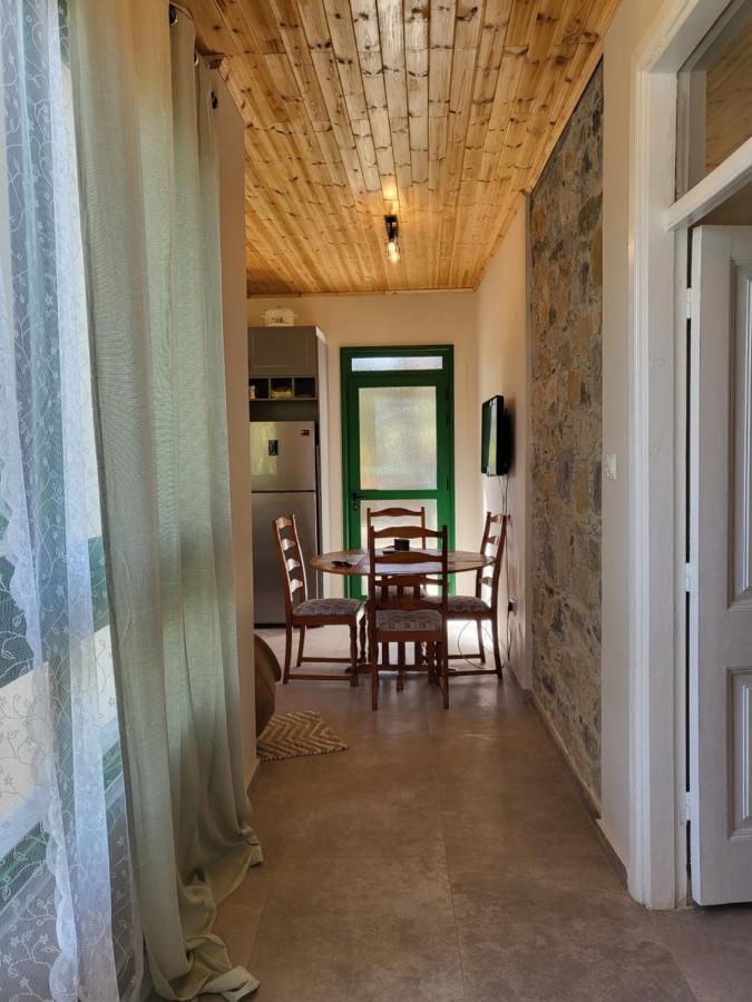 Theplatres.Nest Villa Kültér fotó
